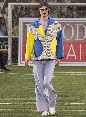 look 4