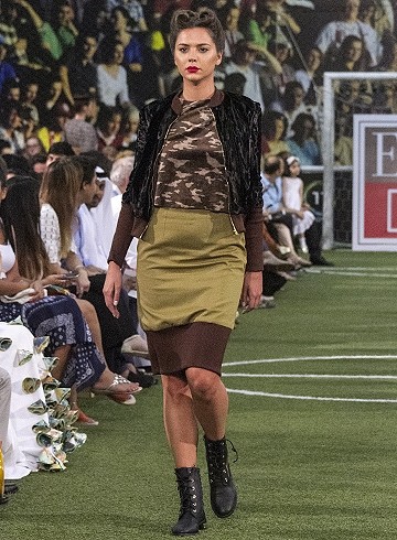 look 4