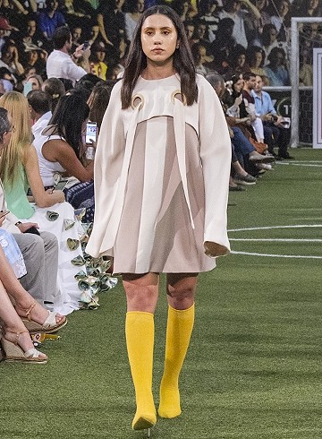 look 4