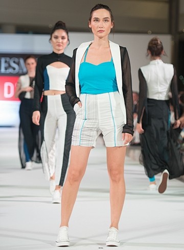 Look 2