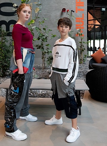 Look8